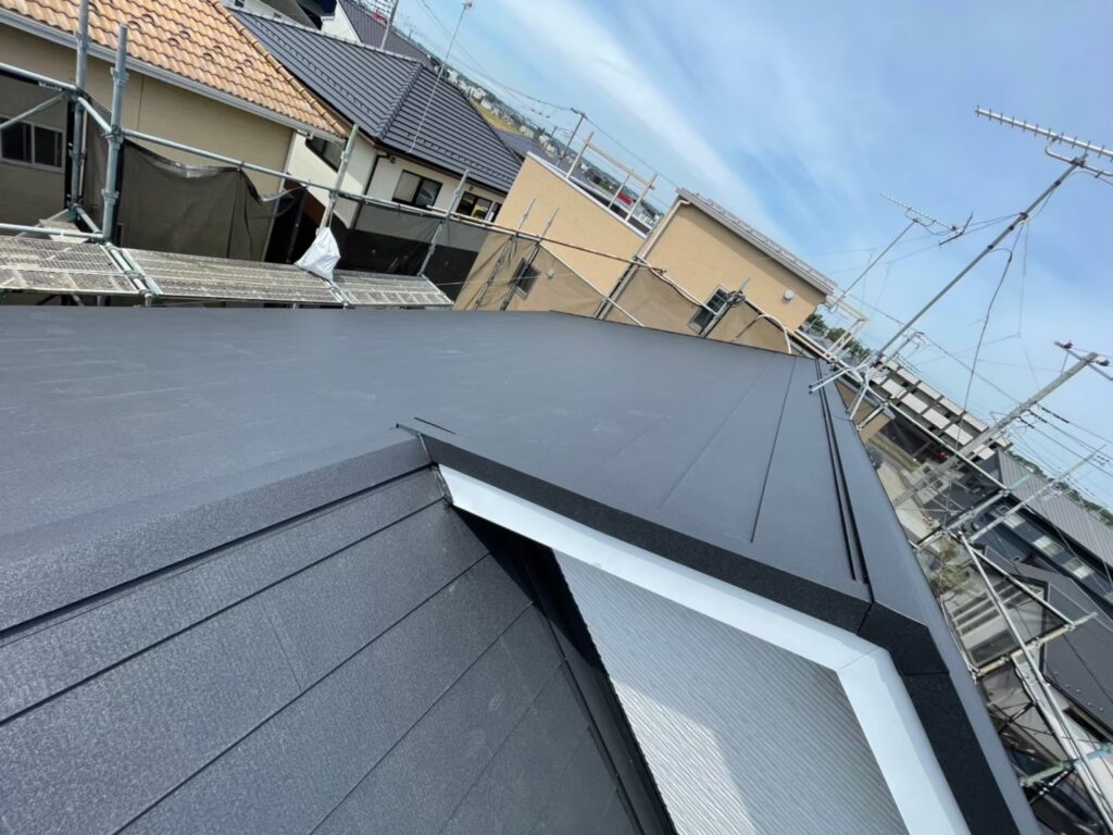 屋根カバー工事