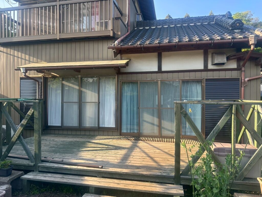 窓ガラス遮熱断熱塗装