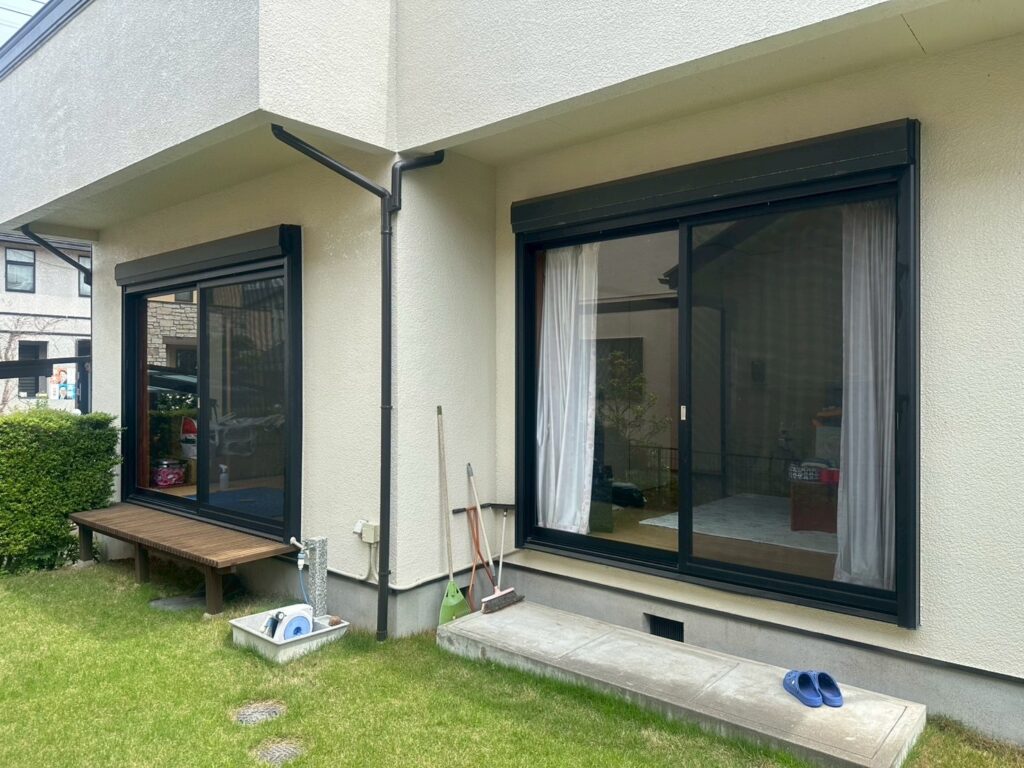 窓ガラス遮熱断熱塗装
